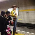 En plein métro au Japon normal