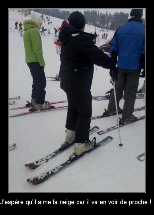 Les ski sont à l'envers  - meme