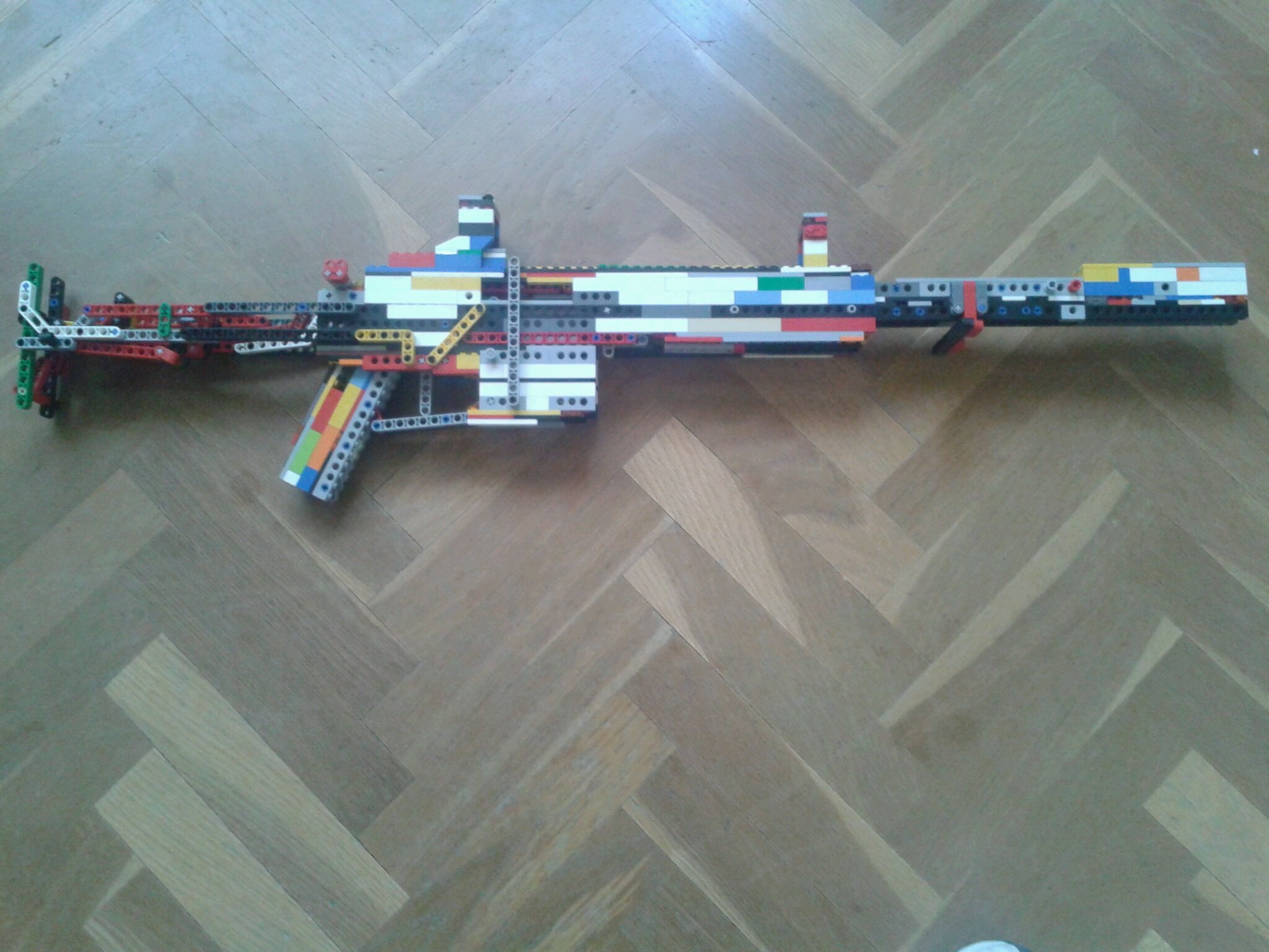 Arma de lego... Es posible - meme