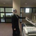 Lógica do payday: um cara de máscara em um banco normal