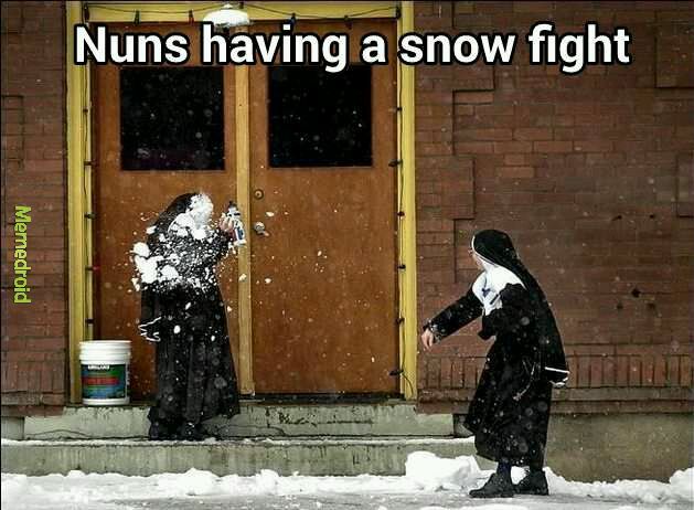 Snow fight - meme