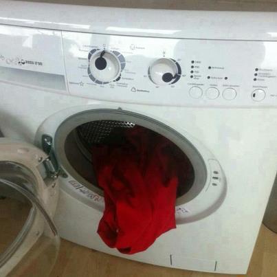 Creo q mi lavadora se burla de mi :v - meme