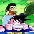 Goku y su mania de morder a sus enemigos xd