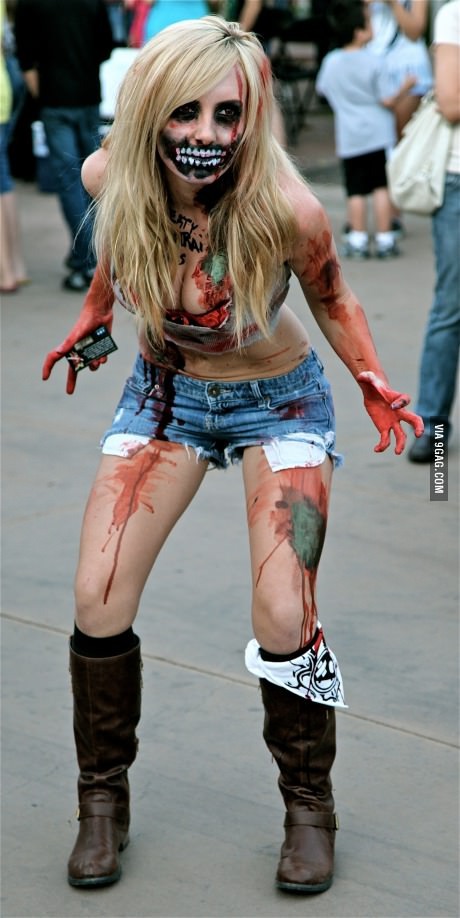 cosplay zombie - meme