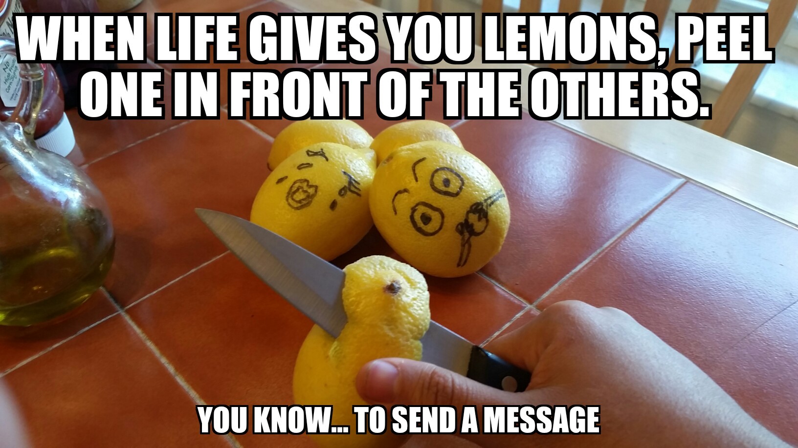 Life gives you lemons,Sungreene,meme,memes,gifs,funny,pictures,pics,gif,com...