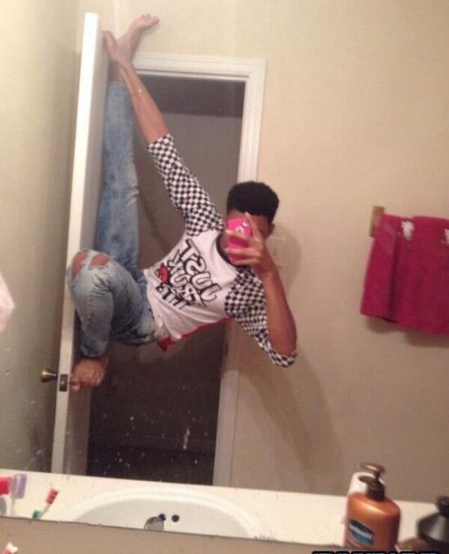 selfie level Spiderman - meme