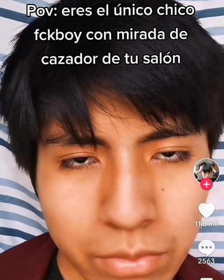 AJAJAJA miren este peruano con retraso - meme