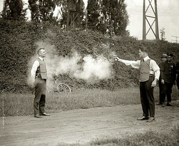 Bulletproof vest testing in 1924 - meme