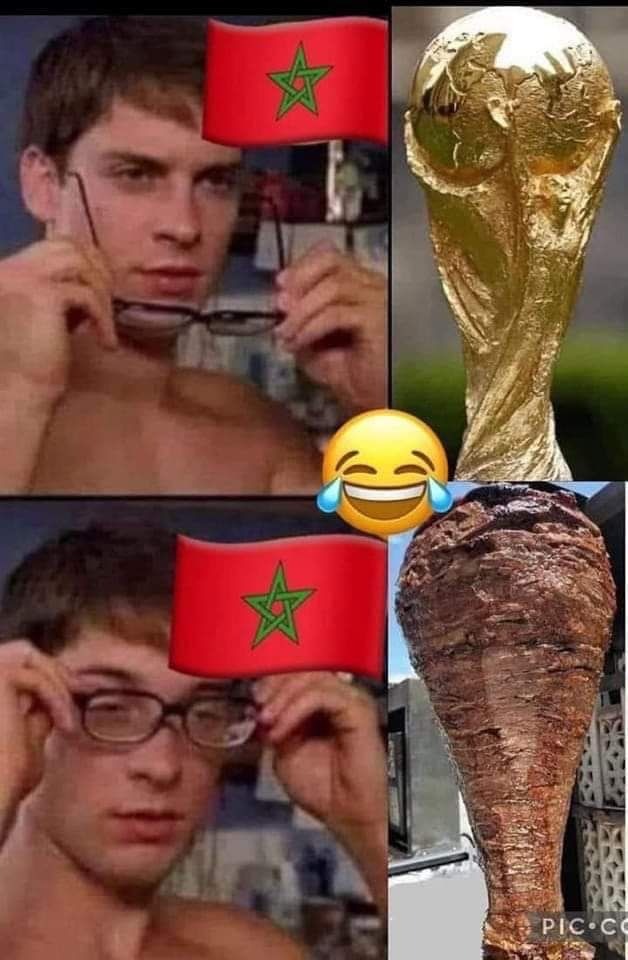 Marruecos tras terminar su sueño del mundial. (perdón por el emoji) - meme