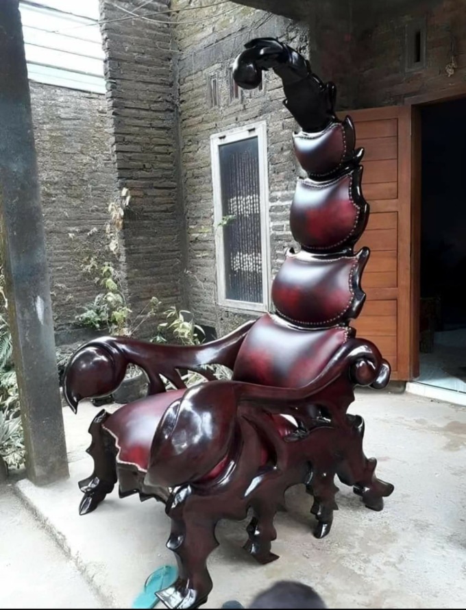 A throne fit for a scorpion king - meme