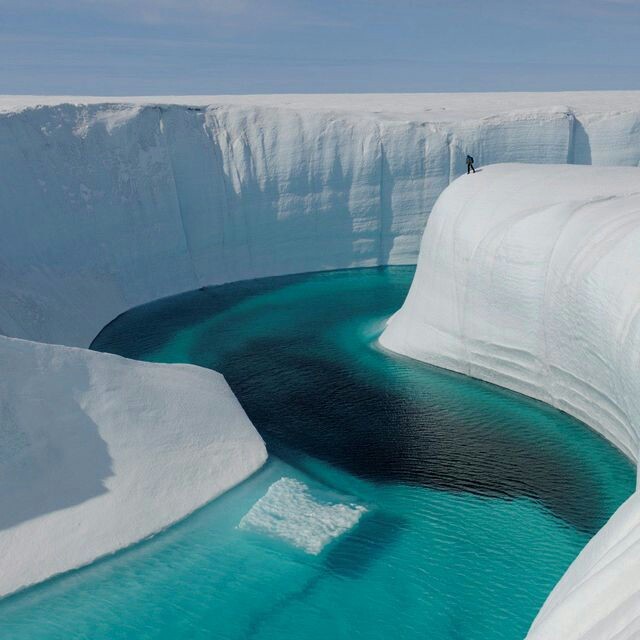 Cañón de hielo en Groenlandia - meme