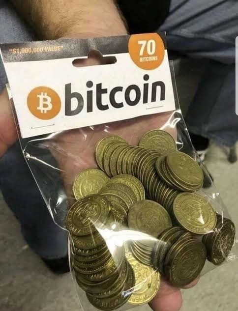 Bitcoin en bolsita xd - meme