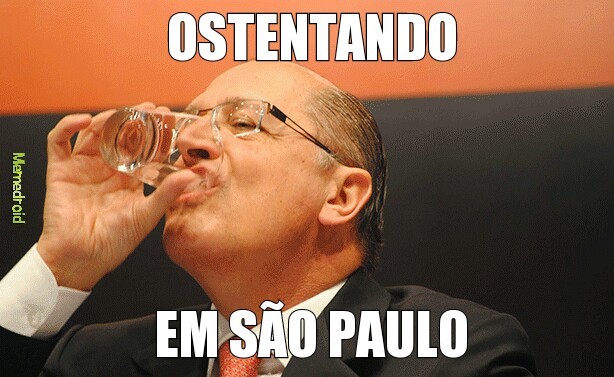 O sultão Alckmin ostentando suas riquezas - meme