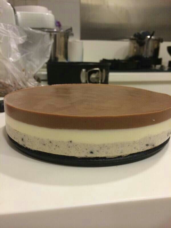 I present to you, the Oreo nutella cheesecake - meme