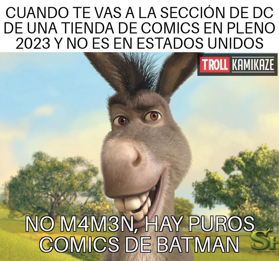 Puros comics de Batman y alguno de Superman - meme