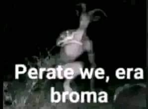 Speed le empieza a ladrar a un demonio, el demonio: - meme