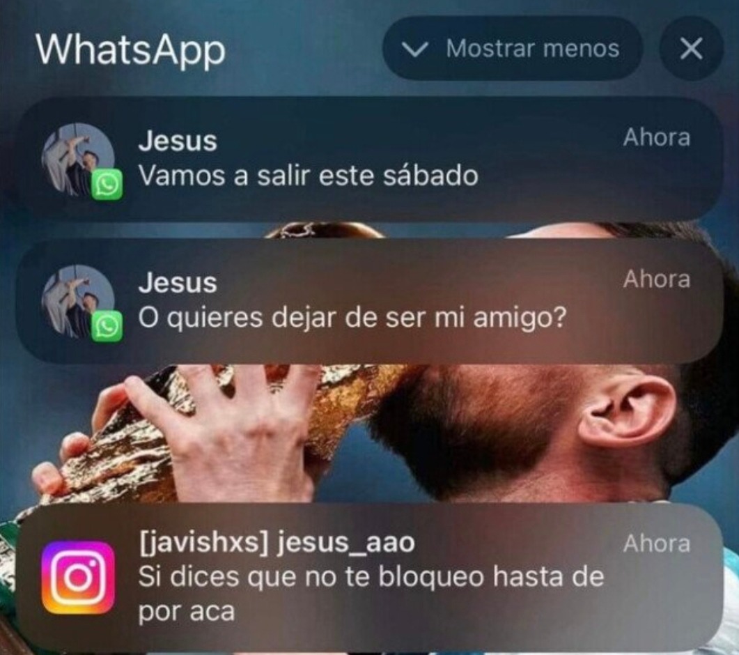 El amigo que si no sales te bloquea de la vida - meme