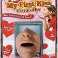 juguete para practica el primer beso es una mala idea