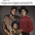Noticias de última hora Michael Jackson ha abusado de Michael Jackson con la ayuda de Michael Jackson . Bromeo , sé que Michael Jackson es inocente