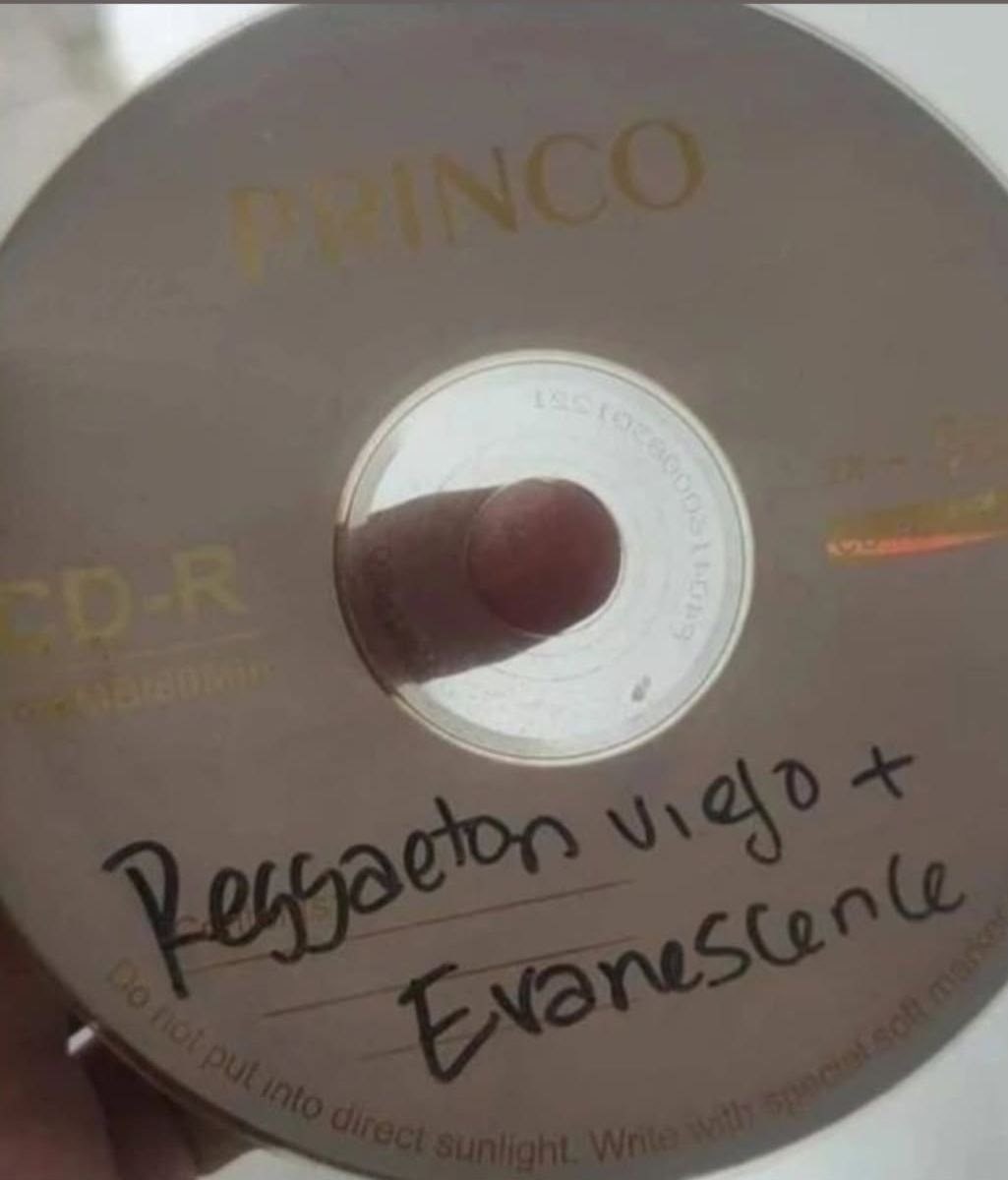 Valoren este mixtape - meme
