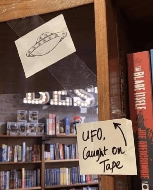 UFO - meme