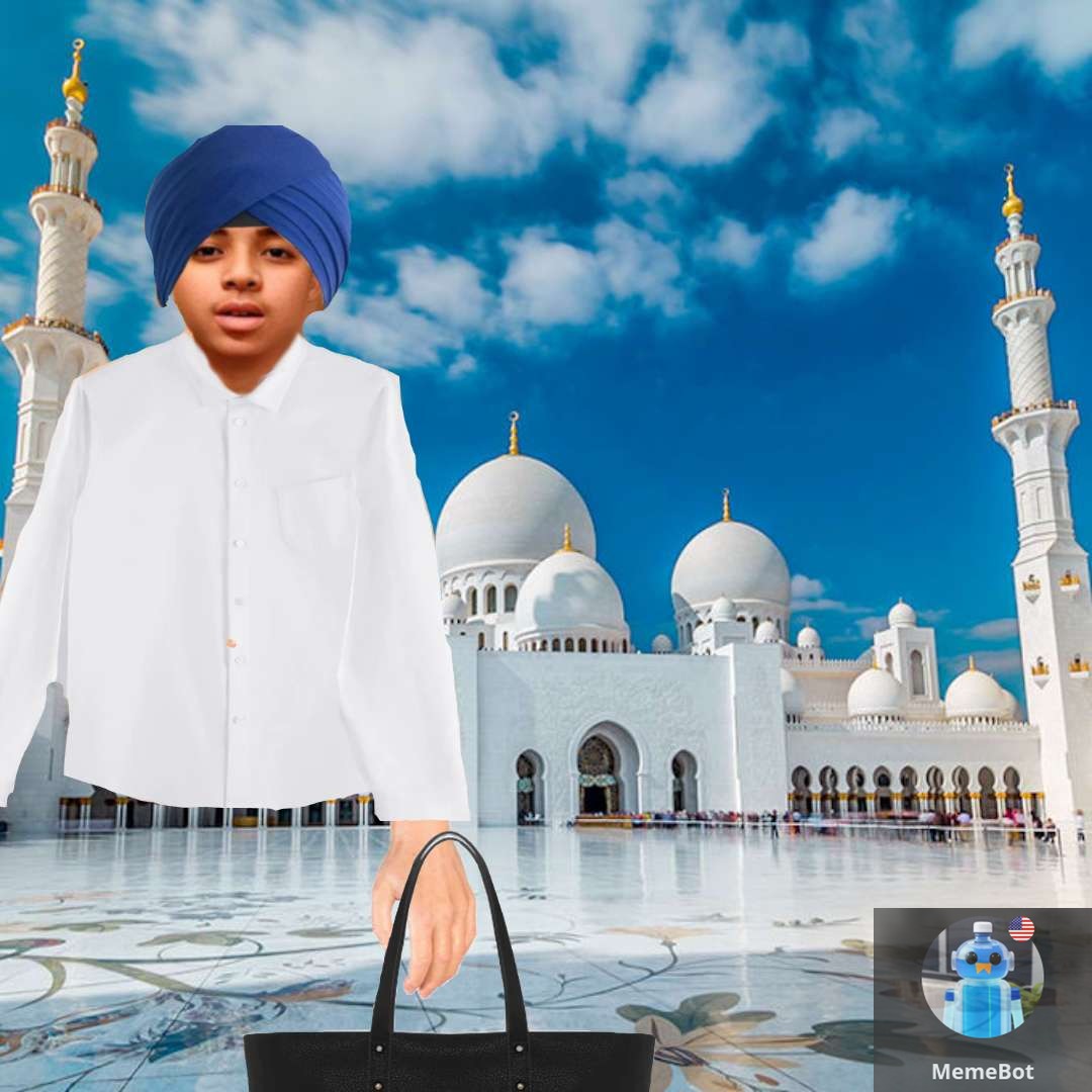 "Anas va a una mezquita", subido por polladecomediante desde el servidor de La Cueva de las Botellas - meme