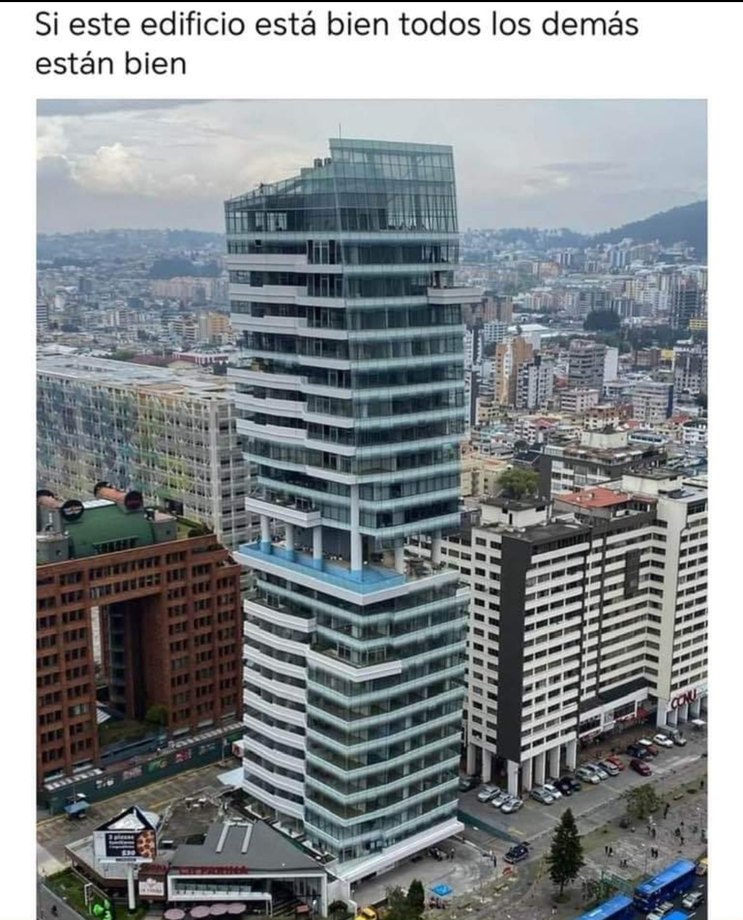 Edificios más feos que la mierda - meme
