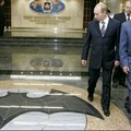 Como cuando Putin es Batman :v