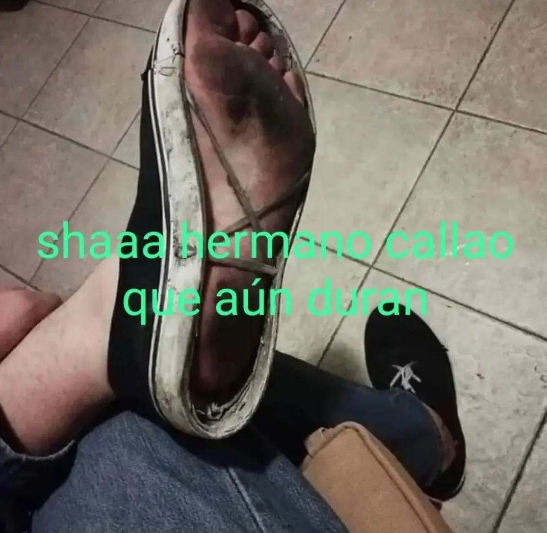 Las zapatillas de mi amigo paraguayo: - meme
