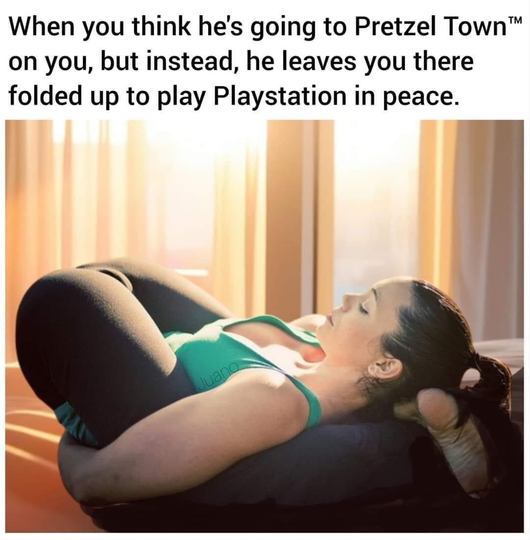 Pretzel Town - meme