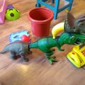 Conheça a criaçao das crianças o tricerobananassauro-rex