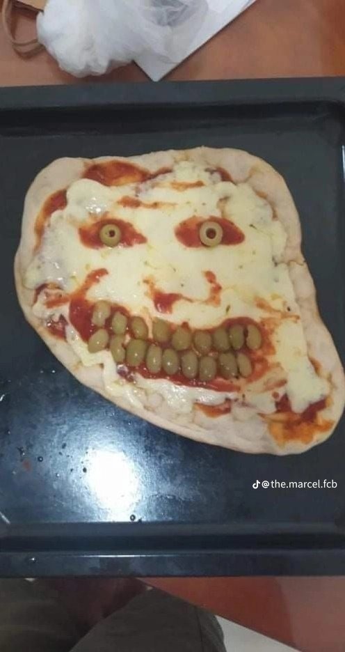 Pizza troll xd - meme