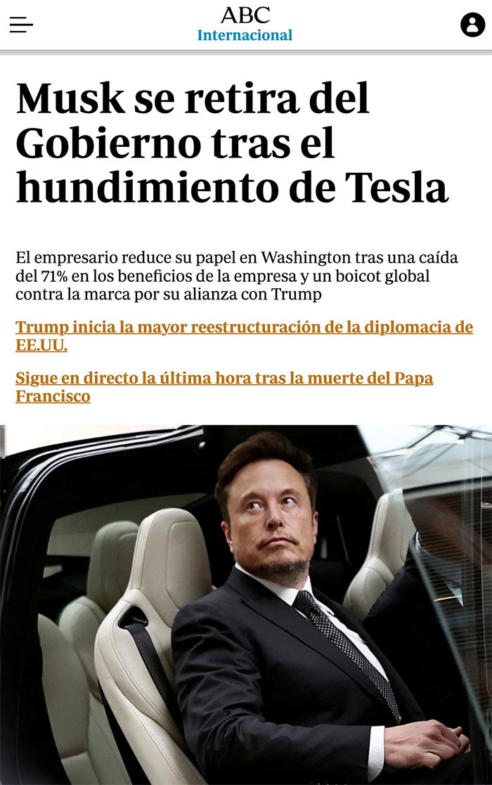 Musk se baja del Gobierno, el Papa se baja del planeta - meme