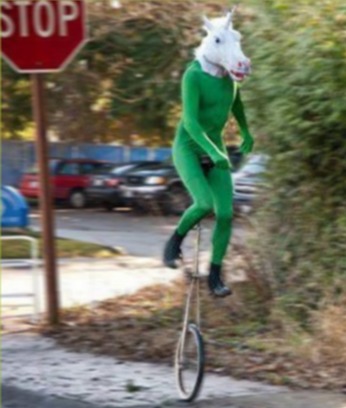 ¿Un unicornio en monociclo? :0 - meme