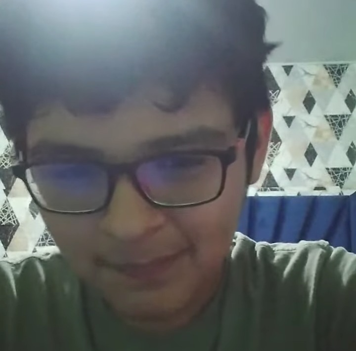 Face Reveal de Rusia1991 - meme