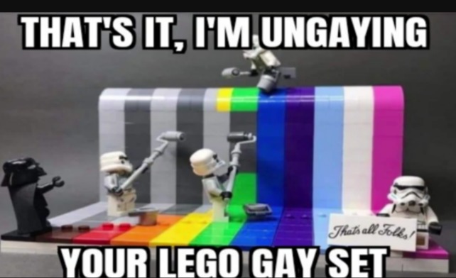 Darth Vader y los stormtroopers tenían la razó....evitar la expansión de la homosexualidad por la galaxia era fundamental. :fuckyeah: :chad: :nordic: - meme