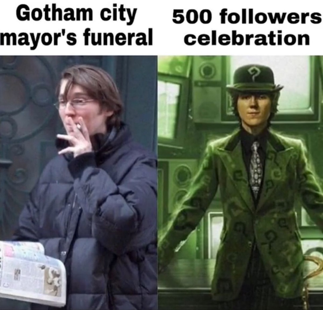 Traducion:Funeral del alcalde de Gotica/Celebracion de 500 seguidores - meme
