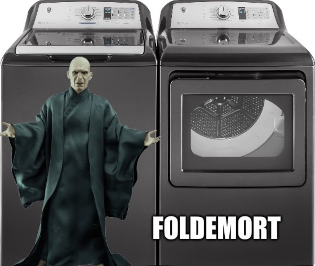 Voldemort doing laundry - meme