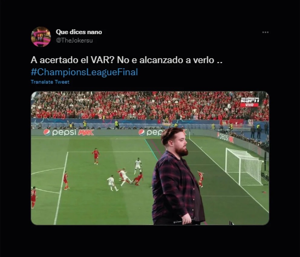 Revisando el VAR el gol anulado al Real Madrid - meme