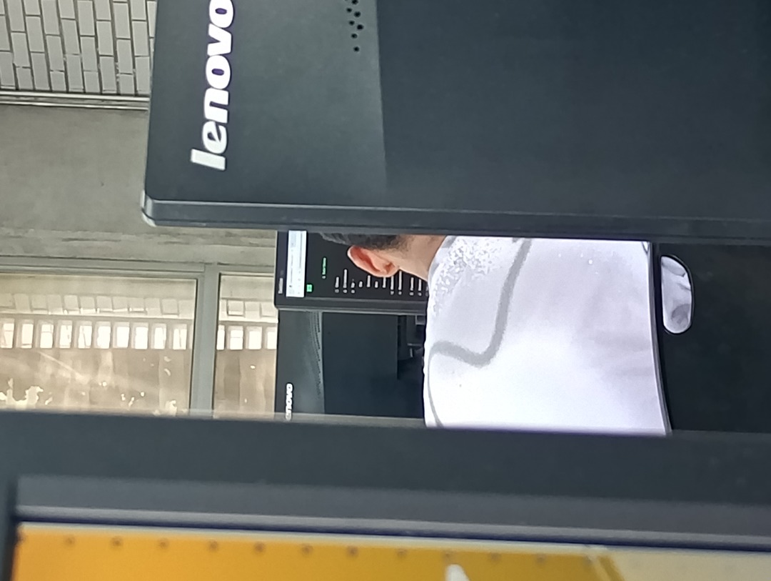 Alv hay un memedroider en mi escuela lptm