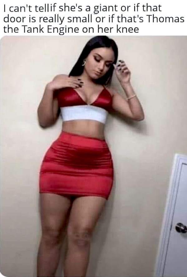 Giantess - meme
