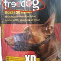 Freedog significa "perro libre" XD