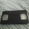 Gente, encontre este cassette de VHS, digan que creen que tiene