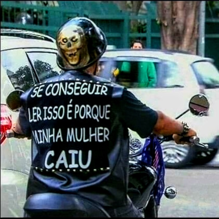 Feliz com a esposa. - meme