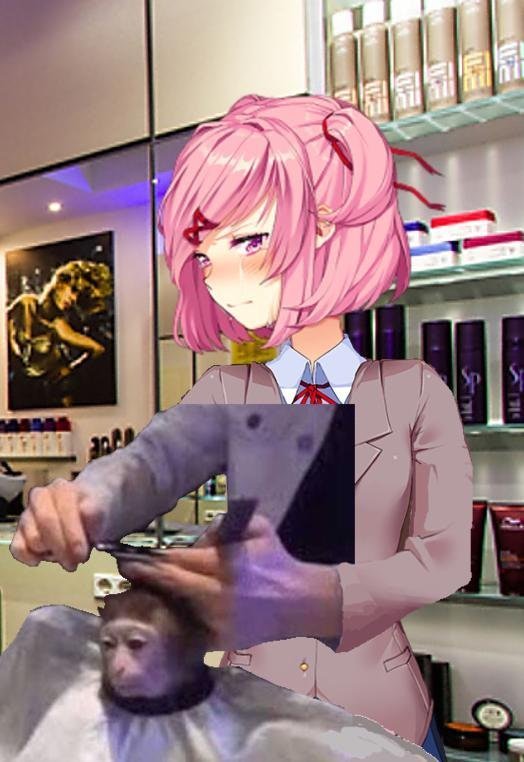 DDLC Fãs - BR - Curiosidade: muitos fãs de DDLC, com certeza já viram essa  foto da Natsuki musculosa em algum lugar. Esse meme foi criado por um  usuário do Twitter chamado @