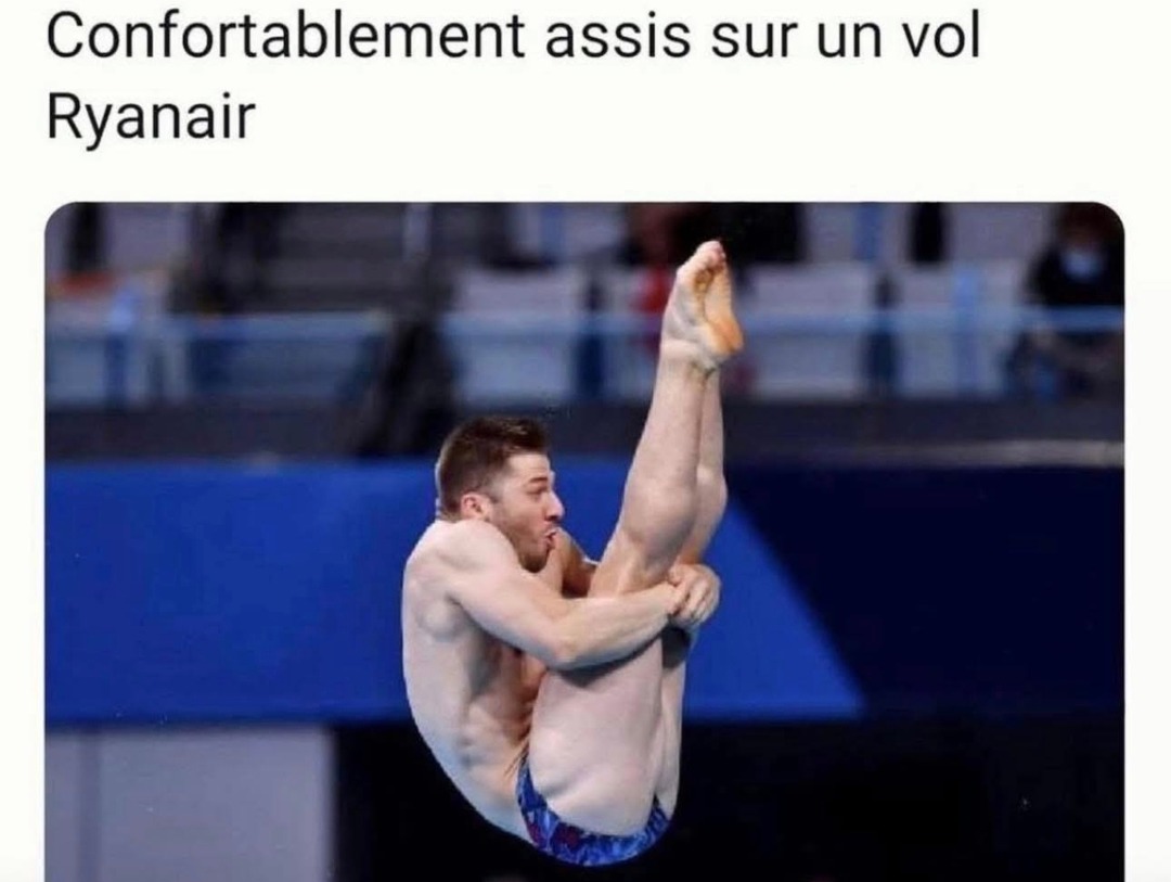 Assis comme un roi dans mon vol Ryanair (au sol inclus) - meme