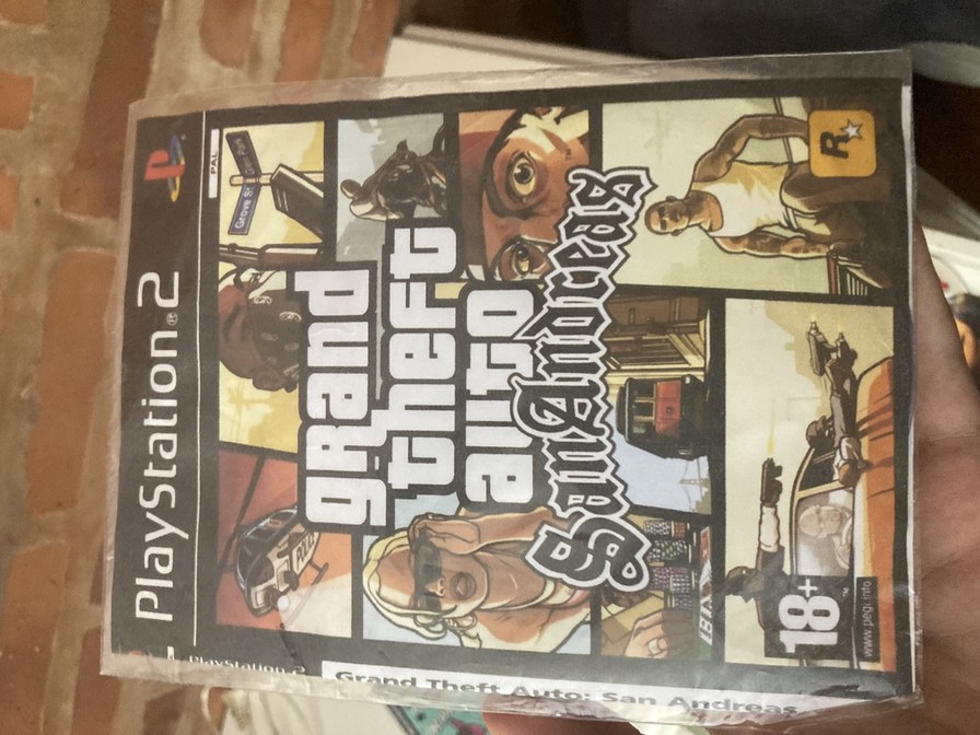 Recién encontré esto en mi cajón de cosas viejas, nunca lo jugue. Alguien lo quiere? - meme