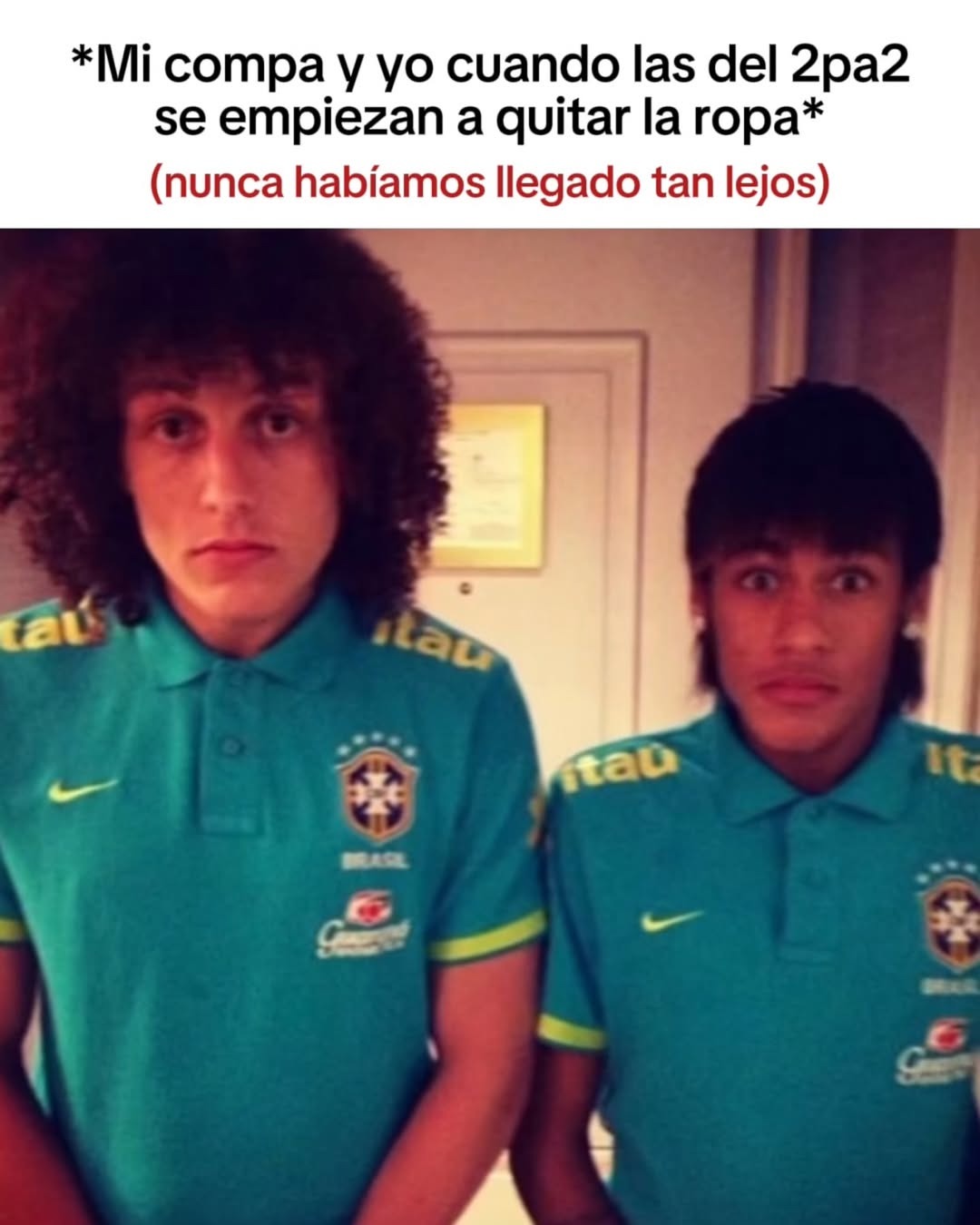 Mi compa y yo viendo que la cosa se puso NSFW en el grupo - meme