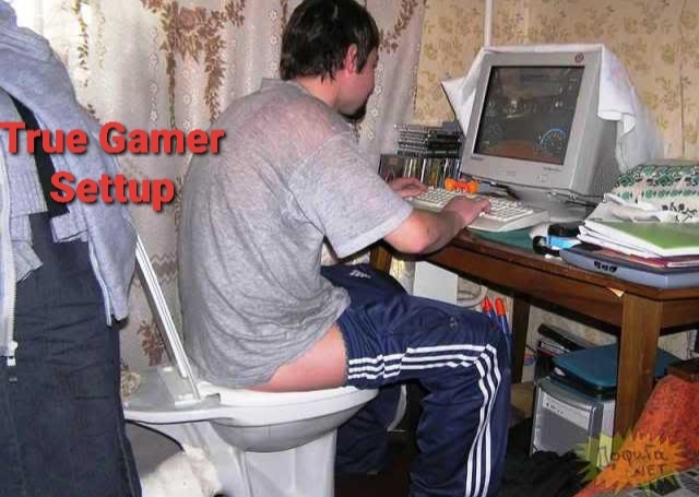 What a real gamer chair looked like in the 90's - meme