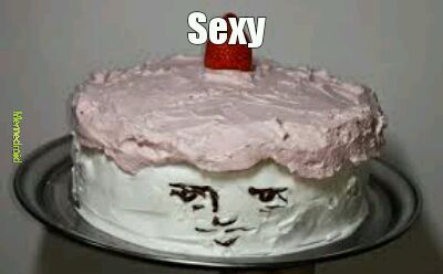 O bolo é mais bonito q vc - meme